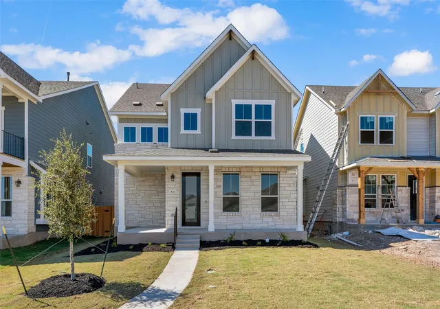 Photo 1 of Single family home for sale at 433 Carr Dr, Liberty Hill, TX 78642 | MLS# 2682213 | Listing updated on 2026-10-27