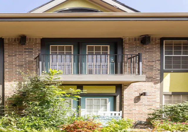 2nd image of 7685 Northcross Dr, Austin, TX 78757