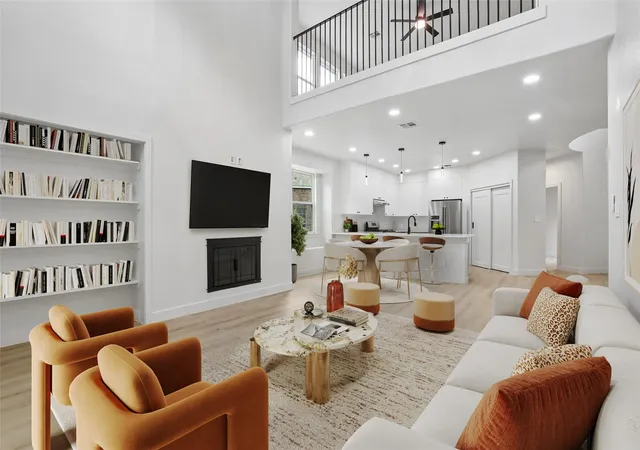 Photo 1 of Single family home for sale at 12717 Lee Park Ln, Austin, TX 78732 | MLS# 9349023 | Listing updated on 2026-09-17