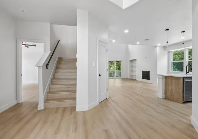 Photo 3 of Single family home for sale at 12717 Lee Park Ln, Austin, TX 78732 | MLS# 9349023 | Listing updated on 2026-09-17