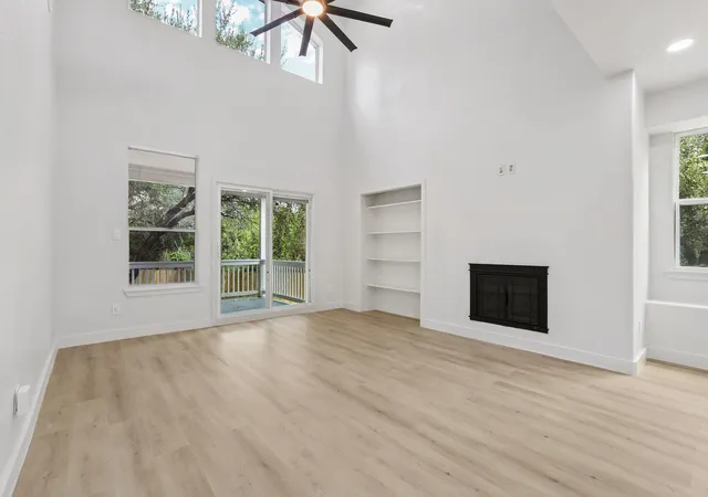 Photo 4 of Single family home for sale at 12717 Lee Park Ln, Austin, TX 78732 | MLS# 9349023 | Listing updated on 2026-09-17