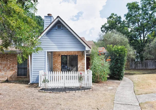 Photo 2 of Condo for sale at 1601 Faro Dr #1502, Austin, TX 78741 | MLS# 5178012 | Listing updated on 2026-10-09
