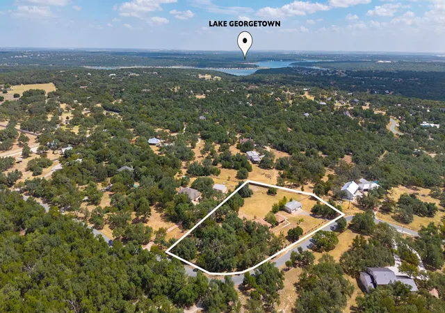 Photo 4 of Single family home for sale at 2852 Cedar Holw Rd, Georgetown, TX 78628 | MLS# 5609743 | Listing updated on 2026-10-09