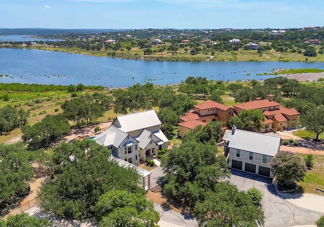3rd image of 185 Shimmering Shore Ct, Spring Branch, TX 78070 | MLS# 1544900