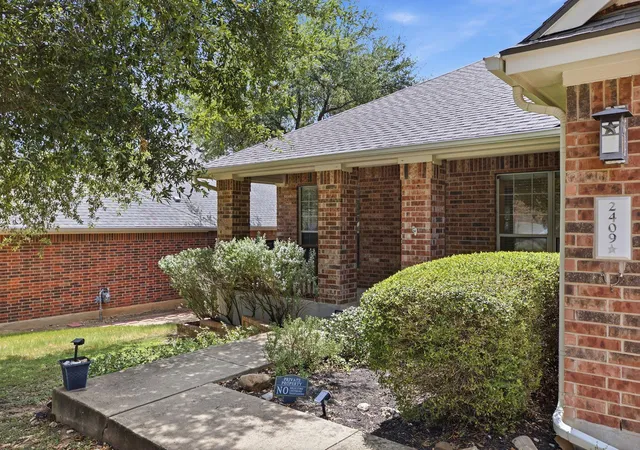 3rd image of 2409 Silver Spur Ln, Leander, TX 78641 | MLS# 5867132