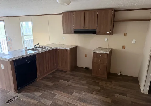 Photo 4 of Manufactured home for sale at 309 Oak Arbor Trl, Del Valle, TX 78617 | MLS# 7487816 | Listing updated on 2026-08-04