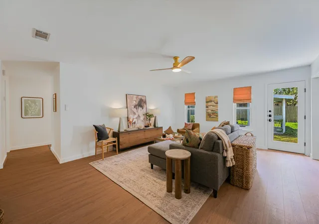 Photo 3 of Single family home for sale at 3211 Paisano Trl, Austin, TX 78745 | MLS# 1050657 | Listing updated on 2026-09-19