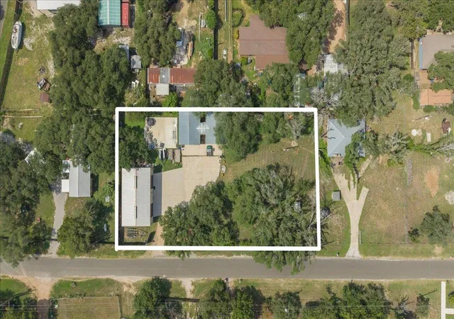 Photo 2 of Single family home for sale at 24705 Whitney Dr, Spicewood, TX 78669 | MLS# 2501029 | Listing updated on 2026-08-13