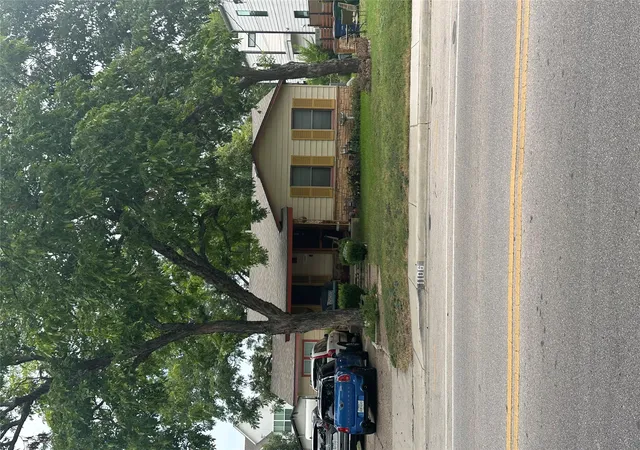 Photo 1 of Single family home for sale at 1106 Justin Ln, Austin, TX 78757 | MLS# 2770386 | Listing updated on 2026-09-30