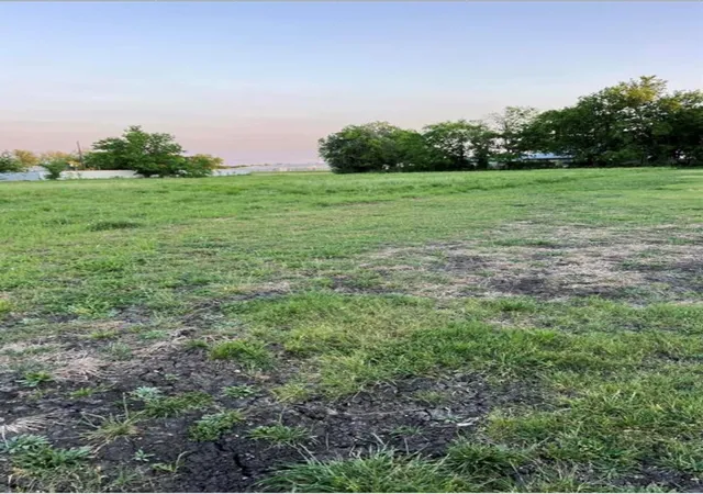 1st image of 1201 Pietzsch St, Bartlett, TX 76511 | MLS# 7966955