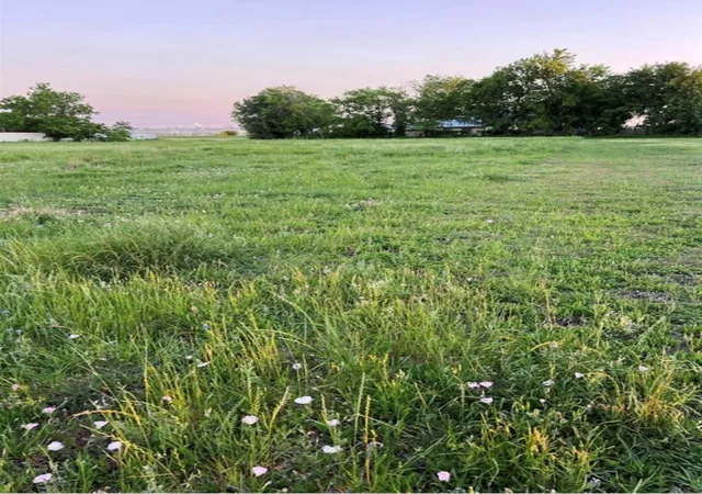 2nd image of 1201 Pietzsch St, Bartlett, TX 76511 | MLS# 7966955