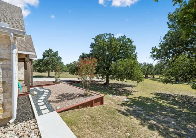 4th image of 1783 Axis Cir, Fredericksburg, TX 78624 | MLS# 4363429