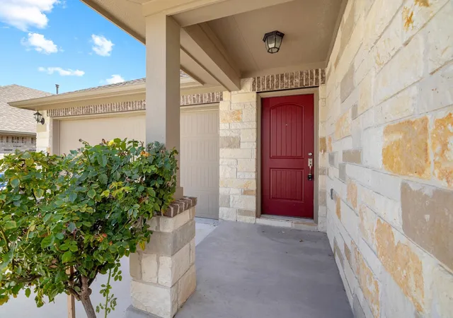 Photo 4 of Sale Pending at 262 Finstown St, Hutto, TX 78634 | MLS# 6505543 | Listing updated on 2026-08-24