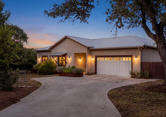 Photo 1 of Single family home for sale at 2713 Leslie Ln, San Marcos, TX 78666 | MLS# 8204334 | Listing updated on 2026-10-03