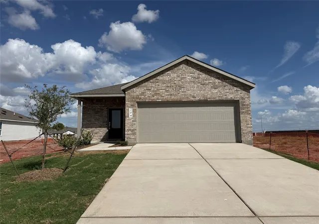 Photo 1 of Single family home for sale at 208 Giants Pass, Hutto, TX 78634 | MLS# 6613230 | Listing updated on 2026-09-18