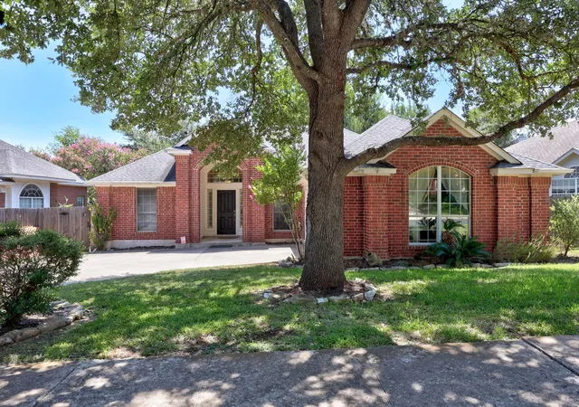 Photo 2 of Single family home for sale at 9123 Fainwood Ln, Austin, TX 78749 | MLS# 6314120 | Listing updated on 2026-08-28