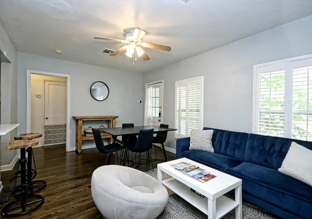 3rd image of 3409 Banton Rd, Austin, TX 78722 | MLS# 8624200