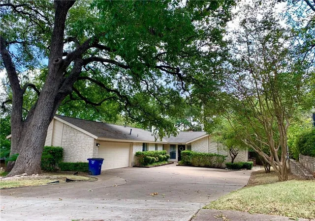3rd image of 3509 Pinnacle Rd, Austin, TX 78746 | MLS# 3764138