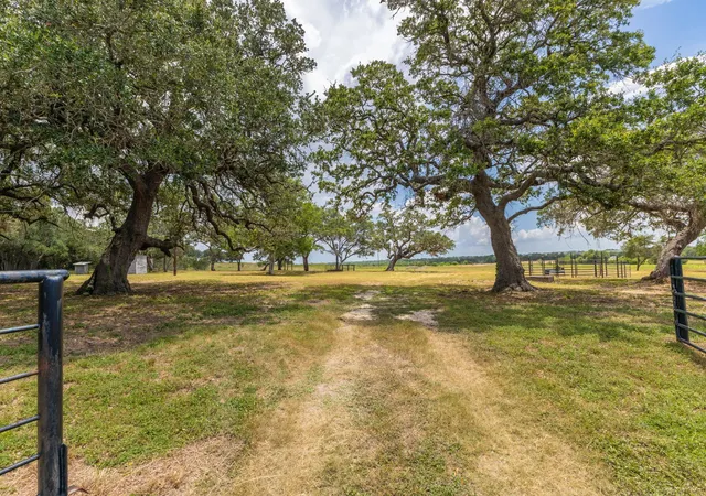 1st image of 2160 (tract #5) Baca Loop, Flatonia, TX 78941 | MLS# 2594501
