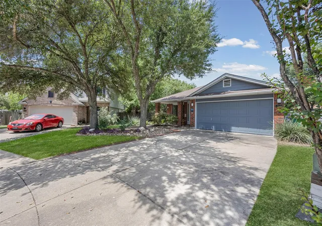 Photo 3 of Sale Pending at 813 Dornach Ct, Pflugerville, TX 78660 | MLS# 7193863 | Listing updated on 2026-09-01