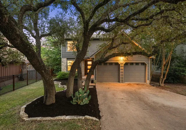 Photo 1 of Sale Pending at 7819 Palacios Dr, Austin, TX 78749 | MLS# 2671253 | Listing updated on 2026-10-13