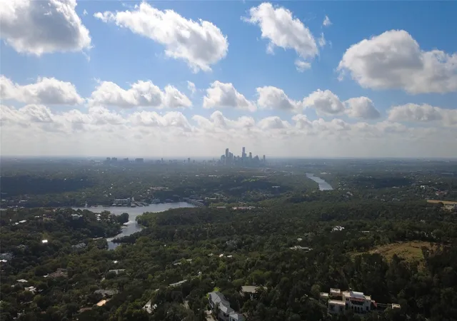 14th image of 1 Martelli Ln, Austin, TX 78746 | MLS# 4308209