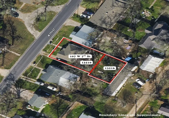 11th image of 107 W 7th St, Elgin, TX 78621 | MLS# 6402650