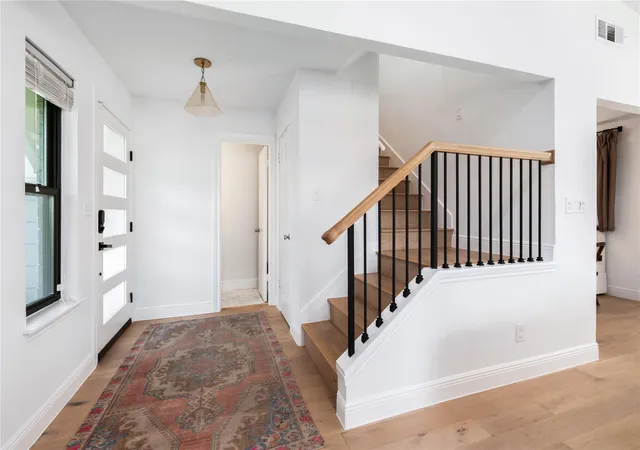 Photo 4 of Sale Pending at 7709 Evaline Ln, Austin, TX 78745 | MLS# 5552483 | Listing updated on 2026-10-29