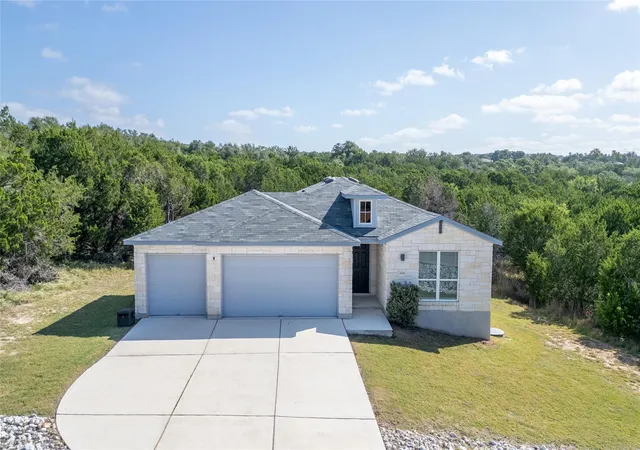 Photo 1 of Single family home for sale at 21408 Highland Lake Dr, Lago Vista, TX 78645 | MLS# 7806073 | Listing updated on 2026-08-10