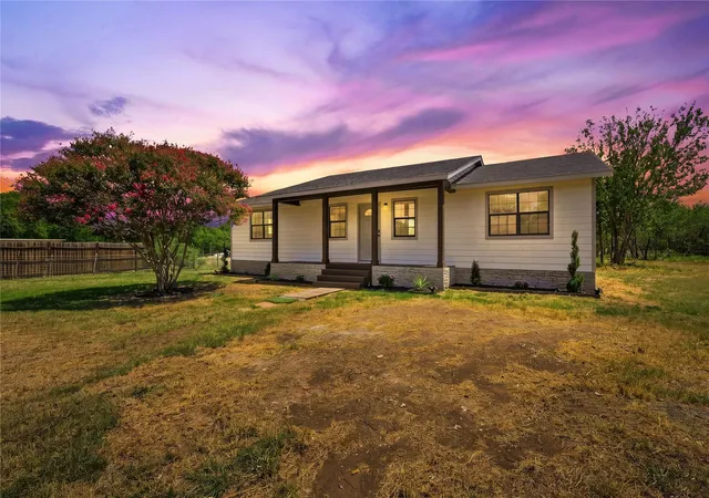 Photo 1 of Sale Pending at 747 Chamberlin Rd, Dale, TX 78616 | MLS# 3806890 | Listing updated on 2026-09-05