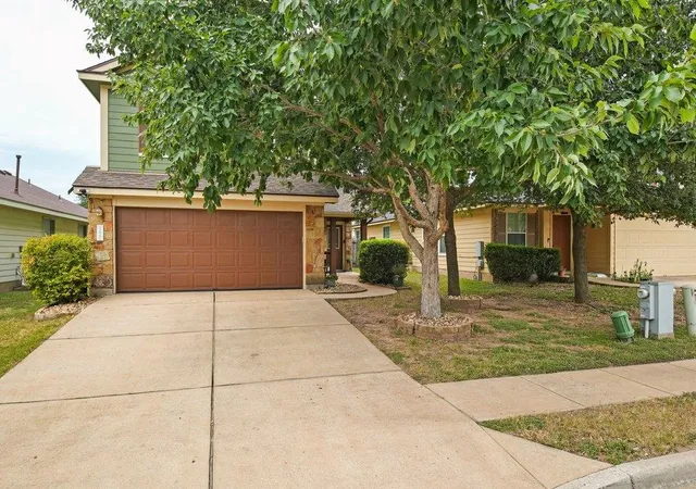 Photo 3 of Sale Pending at 11917 Aitne Ln, Austin, TX 78725 | MLS# 7384298 | Listing updated on 2026-10-09