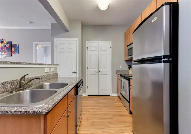 3rd image of 2502 Leon St #200, Austin, TX 78705 | MLS# 3354963