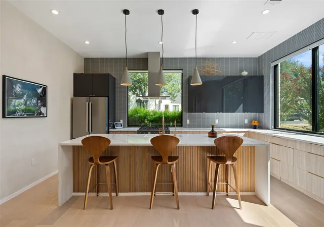 2nd image of 4717 Mount Vernon Dr #A, Austin, TX 78745 | MLS# 6385786