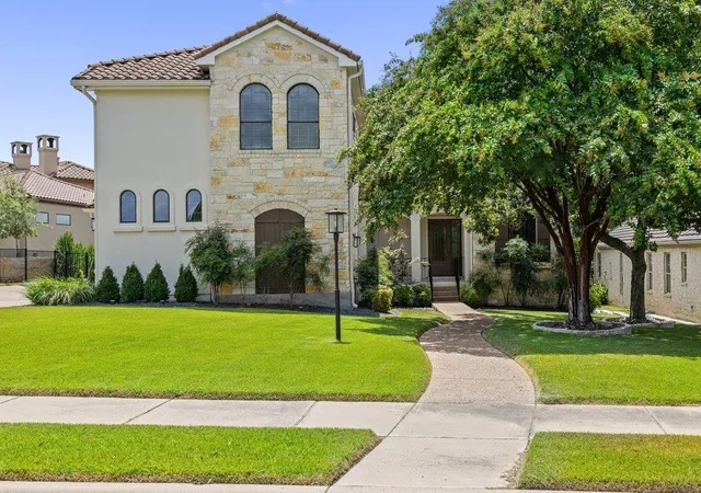 Photo 1 of Sale Pending at 114 Golden Bear Dr, Austin, TX 78738 | MLS# 1742725 | Listing updated on 2026-10-23