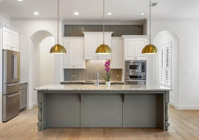 Photo 3 of Sale Pending at 114 Golden Bear Dr, Austin, TX 78738 | MLS# 1742725 | Listing updated on 2026-10-23
