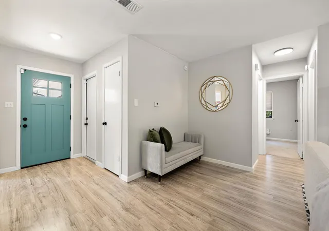 Photo 4 of Single family home for sale at 2804 Leeds Cv, Austin, TX 78745 | MLS# 4050955 | Listing updated on 2026-10-06