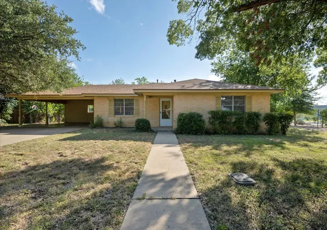 3rd image of 1615 Park Ln, Georgetown, TX 78628 | MLS# 9993721