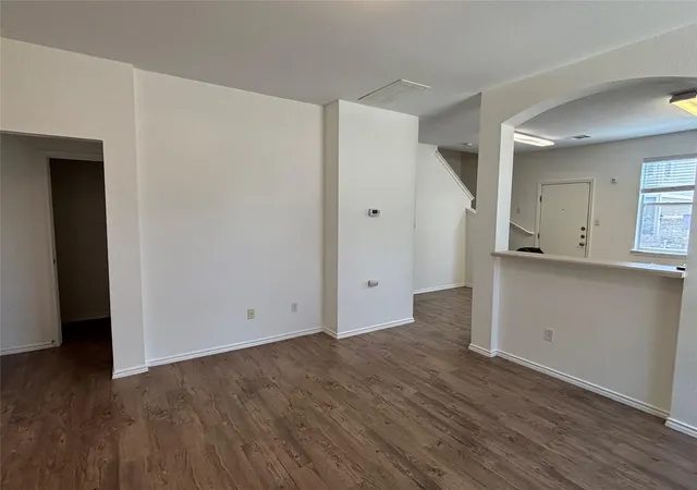 3rd image of 801 Jane Austen Trl, Pflugerville, TX 78660