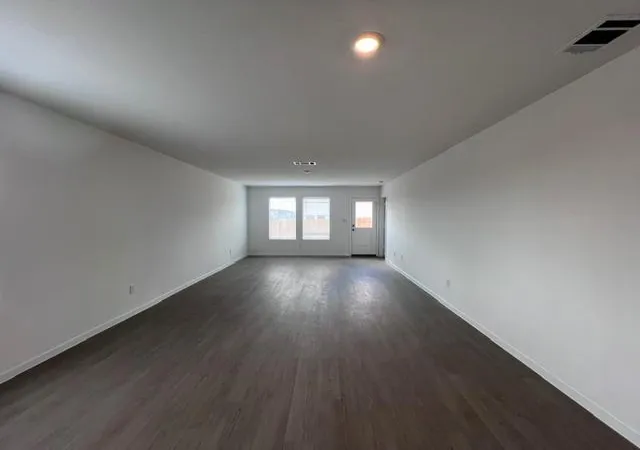 Photo 2 of Single family home for sale at 101 Scorpius Trl, Hutto, TX 78634 | MLS# 5897201 | Listing updated on 2026-10-10