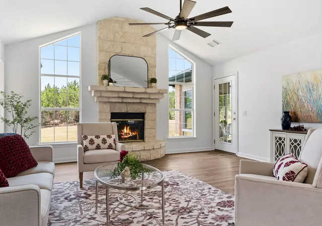 Photo 3 of Single family home for sale at 207 Meadow Oaks Dr, Dripping Springs, TX 78620 | MLS# 9323518 | Listing updated on 2026-09-15