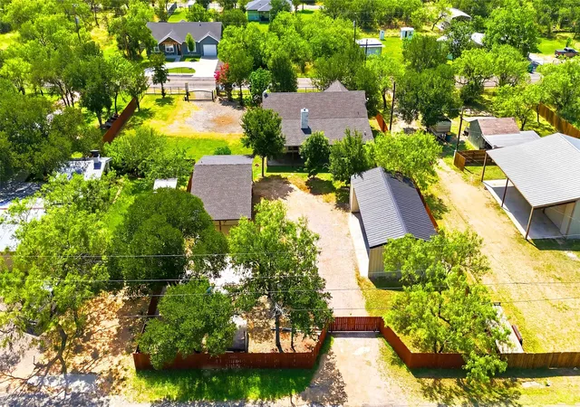 Photo 1 of Single family home for sale at 1303 Prairie Crk Rd, Granite Shoals, TX 78654 | MLS# 6164710 | Listing updated on 2026-09-29