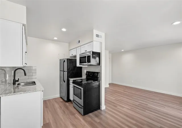 3rd image of 3819 Southway Dr #211, Austin, TX 78704 | MLS# 4060436