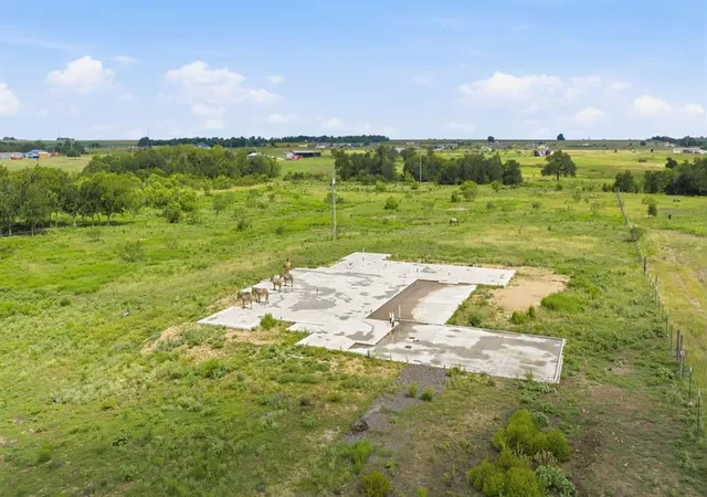 18th image of 1701 County Road 466, Elgin, TX 78621 | MLS# 6215677