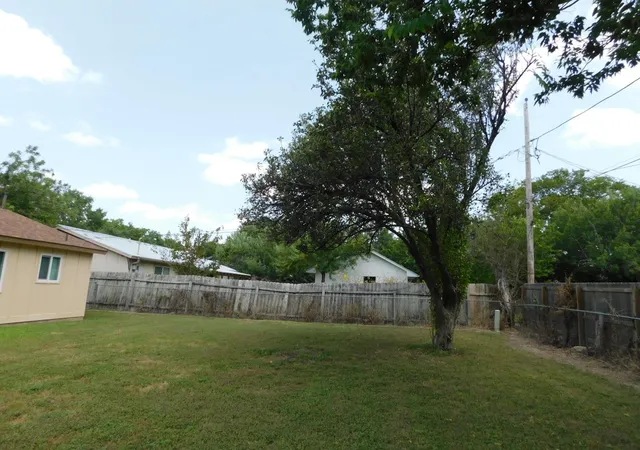 Photo 4 of Single family home for sale at 1902 Aberdeen Dr, Round Rock, TX 78664 | MLS# 9991608 | Listing updated on 2026-10-06