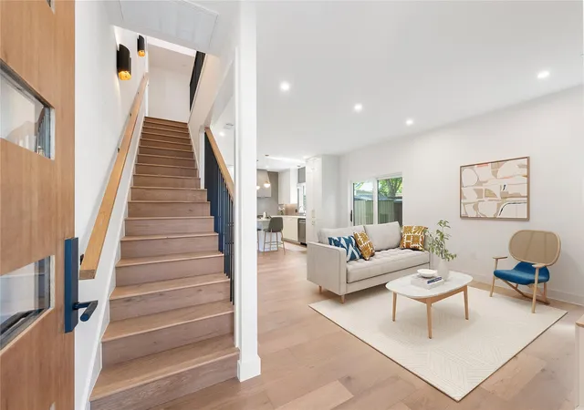 3rd image of 1404 Justin Ln #2, Austin, TX 78757 | MLS# 3142553