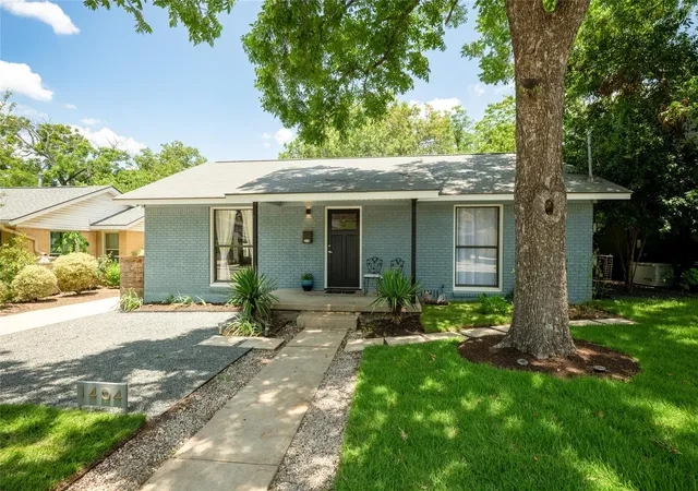 3rd image of 1404 Justin Ln #1, Austin, TX 78757 | MLS# 1948685