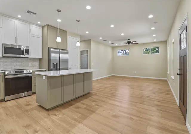 Photo 3 of Single family home for sale at 1626 Cree Trl, Kingsland, TX 78639 | MLS# 9276664 | Listing updated on 2026-08-29