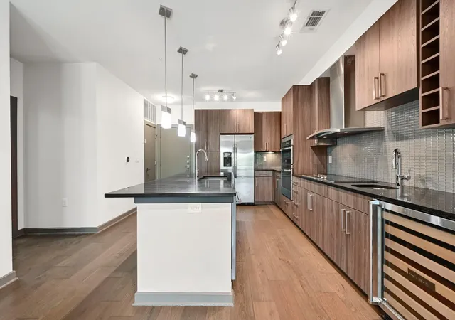 5th image of 3600 S Lamar Blvd #213, Austin, TX 78704 | MLS# 9312744