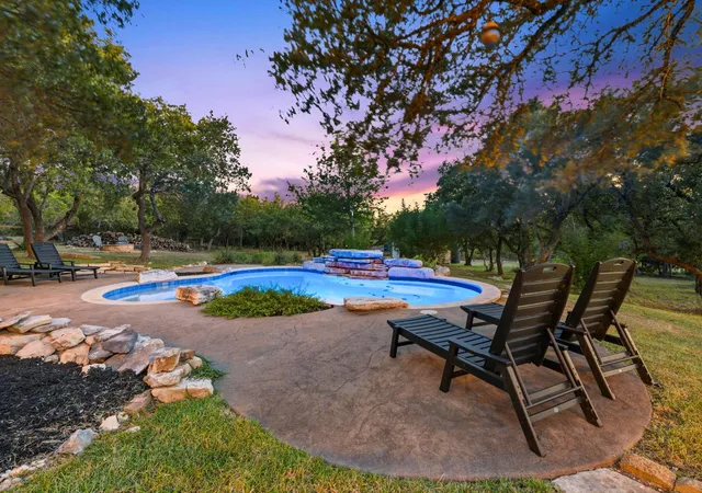 Photo 3 of Single family home for sale at 607 Saddlehorn Dr, Dripping Springs, TX 78620 | MLS# 9429505 | Listing updated on 2026-09-04