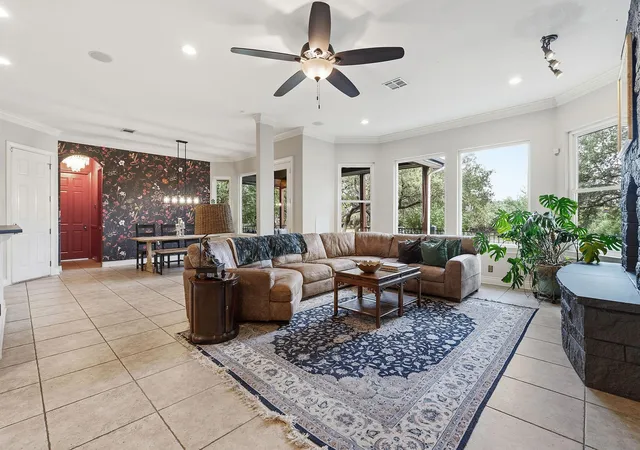 Photo 4 of Single family home for sale at 607 Saddlehorn Dr, Dripping Springs, TX 78620 | MLS# 9429505 | Listing updated on 2026-09-04